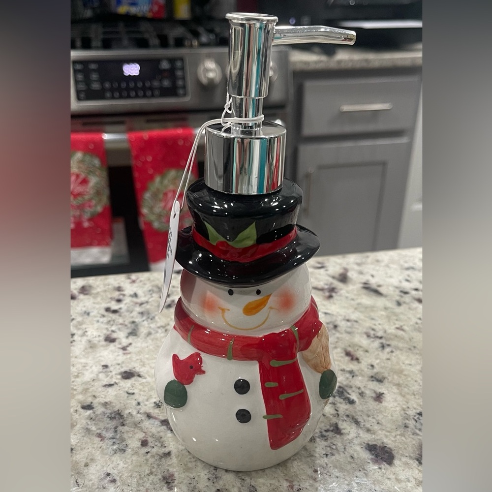Christmas Ceramic Snowman Soap Dispenser NWT